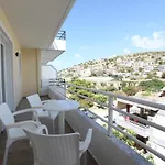 Deluxe Apartments